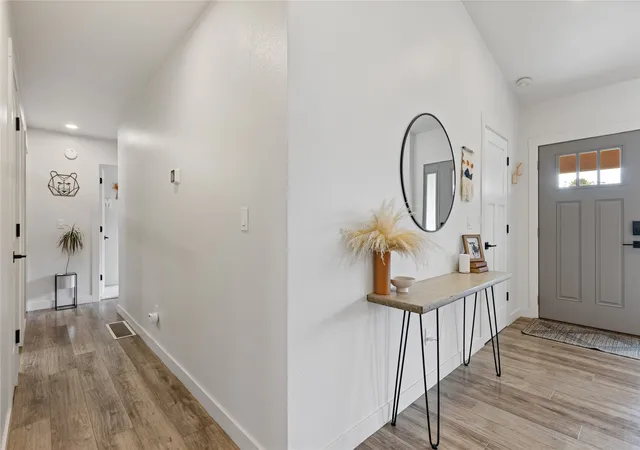Photo 2 of Single family home for sale at 429 Hilltop Ave, Kalispell, MT 59901 | MLS# 30076902 | Listing updated on 2026-09-09