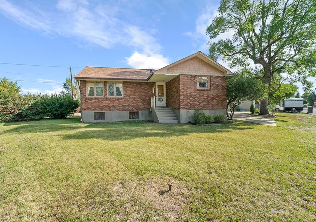Photo 2 of Single family home for sale at 102 E Groschell St, East Helena, MT 59635 | MLS# 30074666 | Listing updated on 2026-09-10