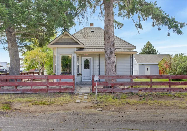 Photo 1 of Single family home for sale at 2726 Walnut St, Butte, MT 59701 | MLS# 30077950 | Listing updated on 2026-09-09