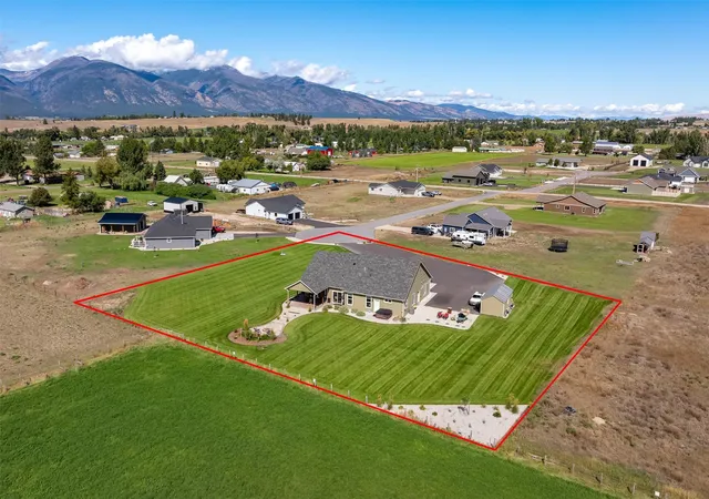 Photo 4 of Single family home for sale at 4464 Collie Ct, Stevensville, MT 59870 | MLS# 30078112 | Listing updated on 2026-09-18