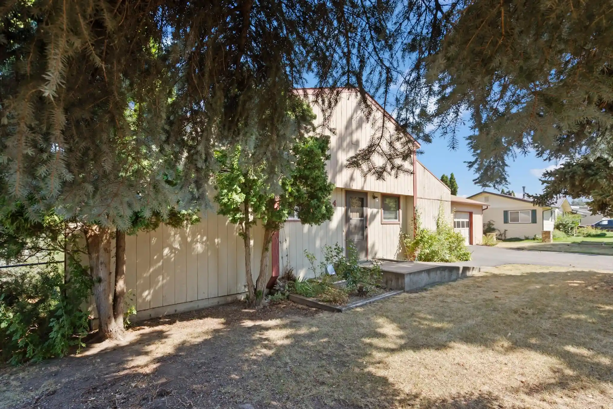 Photo 1 of Single family home for sale at 254 Farview Dr, Kalispell, MT 59901 | MLS# 30078020 | Listing updated on 2026-10-28