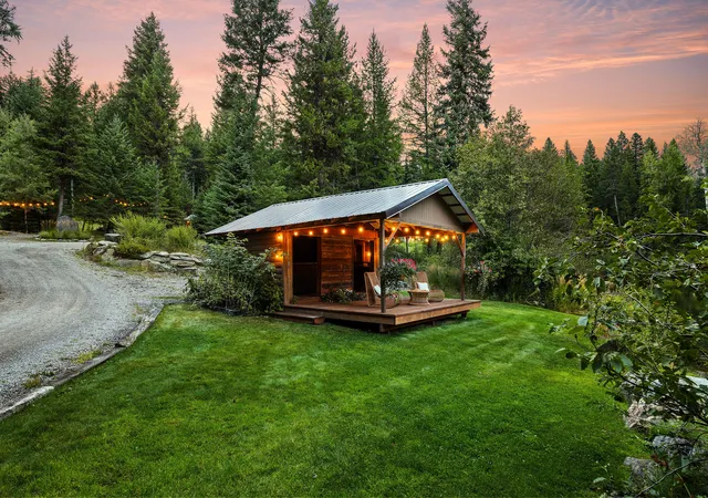 Photo 2 of Mansion for sale at 3965 Star Meadow Rd, Whitefish, MT 59937 | MLS# 30078173 | Listing updated on 2026-10-06