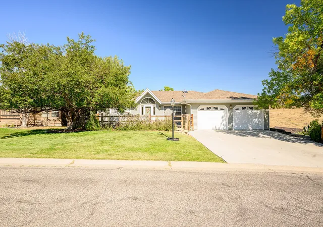 Photo 2 of Single family home for sale at 2911 Tartan Rd, Billings, MT 59101 | MLS# 30078138 | Listing updated on 2026-09-21