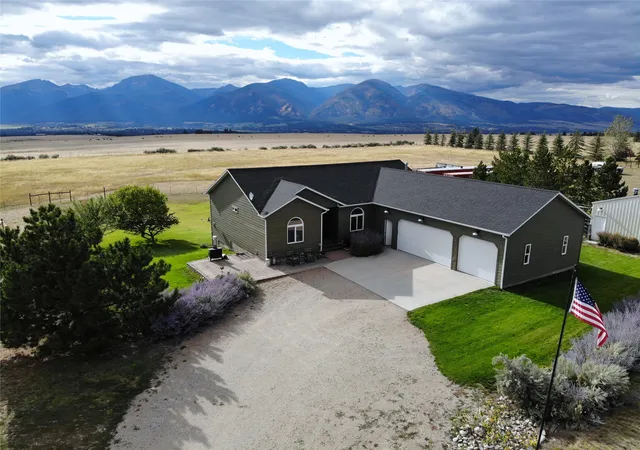 Photo 1 of Single family home for sale at 1009 Hidden Valley Rd N, Florence, MT 59833 | MLS# 30078140 | Listing updated on 2026-09-10