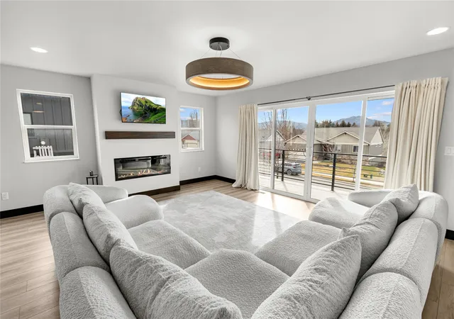 Photo 2 of Single family home for sale at 240 Kara Dr, Kalispell, MT 59901 | MLS# 30078195 | Listing updated on 2026-10-05