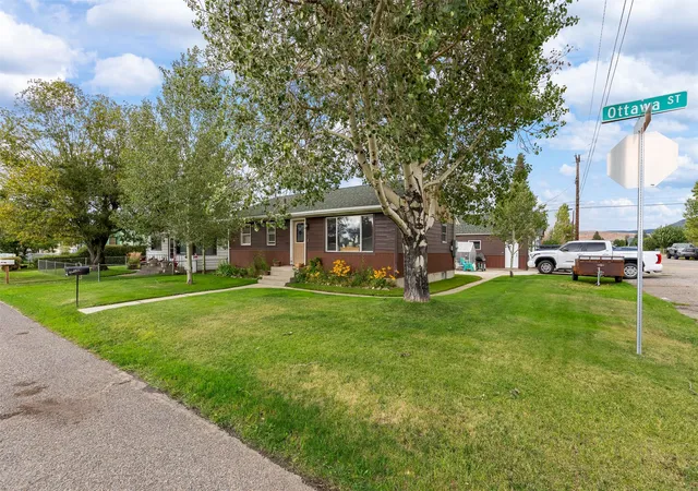 Photo 3 of Single family home for sale at 2419 Ottawa St, Butte, MT 59701 | MLS# 30078183 | Listing updated on 2026-09-14