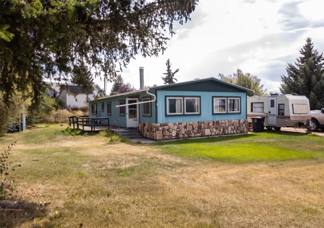 Photo 3 of Single family home for sale at 3500 Quincy St, Butte, MT 59701 | MLS# 30078151 | Listing updated on 2026-09-14