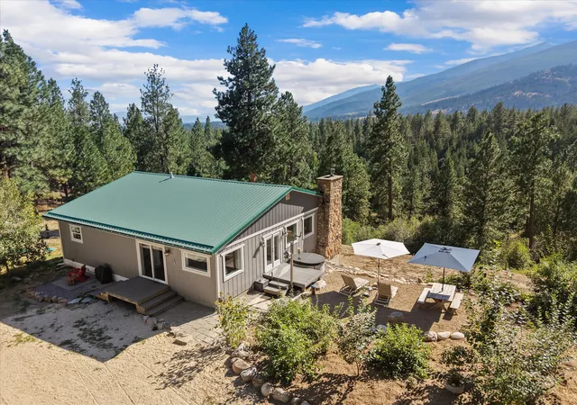 Photo 1 of Single family home for sale at 821 Fred Burr Rd, Victor, MT 59875 | MLS# 30078222 | Listing updated on 2026-09-10