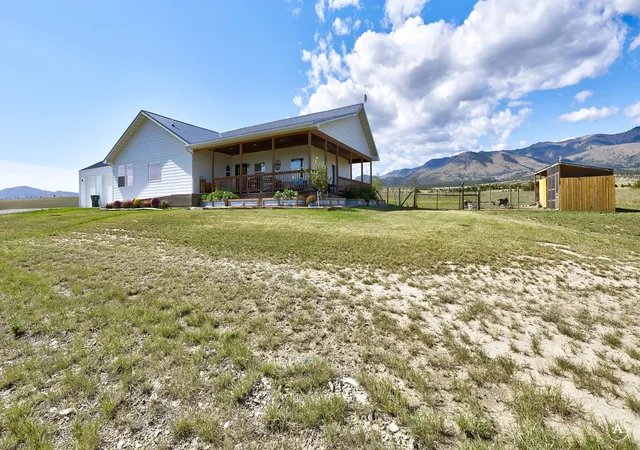 Photo 4 of Single family home for sale at 8 Wall St, Townsend, MT 59644 | MLS# 30078202 | Listing updated on 2026-09-14