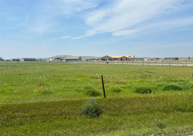 Photo 3 of Single family home for sale at 130 Meadows Loop, Great Falls, MT 59404 | MLS# 30077809 | Listing updated on 2026-10-05