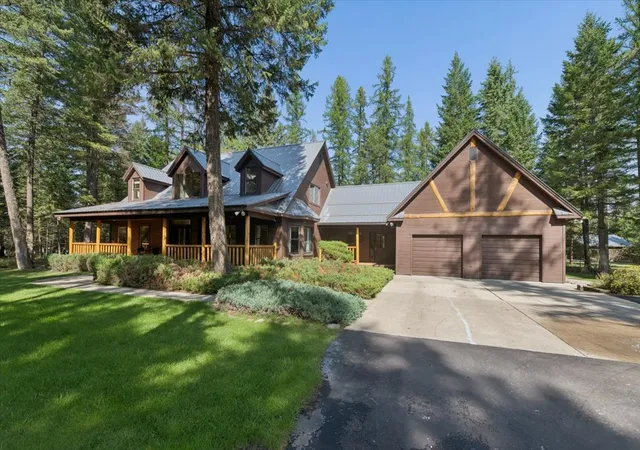 Photo 1 of Single family home for sale at 155 Stageline Dr, Whitefish, MT 59937 | MLS# 30078224 | Listing updated on 2026-09-13