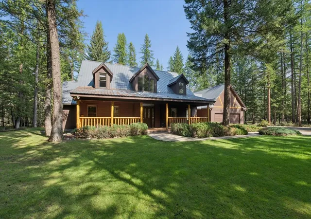 Photo 2 of Single family home for sale at 155 Stageline Dr, Whitefish, MT 59937 | MLS# 30078224 | Listing updated on 2026-09-13