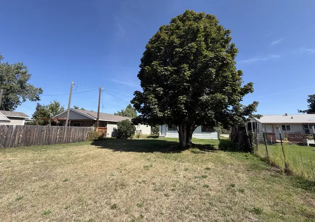 Photo 13 of Single family home for sale at 411 Cooper Ln, Hamilton, MT 59840 | MLS# 30078265 | Listing updated on 2026-09-11