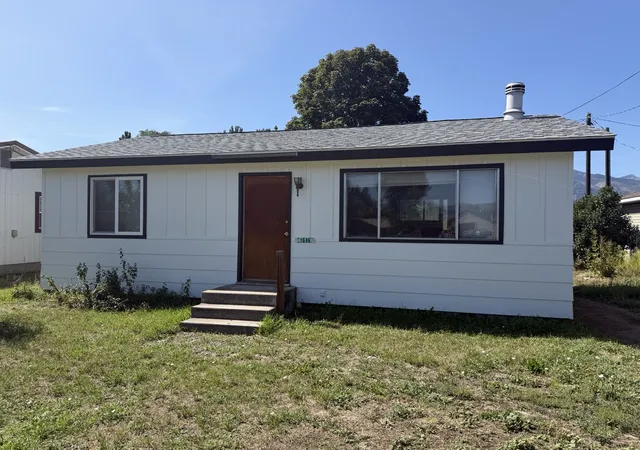 Photo 1 of Single family home for sale at 411 Cooper Ln, Hamilton, MT 59840 | MLS# 30078265 | Listing updated on 2026-09-11