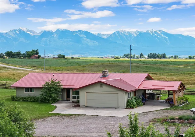 Photo 2 of Single family home for sale at 41721 Gallagher Ln, Charlo, MT 59824 | MLS# 30078272 | Listing updated on 2026-09-11