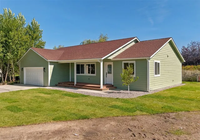 Photo 2 of Single family home for sale at 948 Brooks Ave, Corvallis, MT 59828 | MLS# 30078253 | Listing updated on 2026-10-07