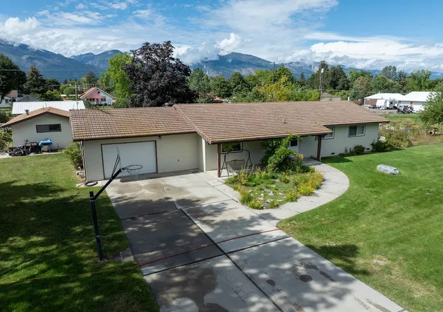 Photo 1 of Single family home for sale at 161 Conrad Ave, Hamilton, MT 59840 | MLS# 30078145 | Listing updated on 2026-09-14