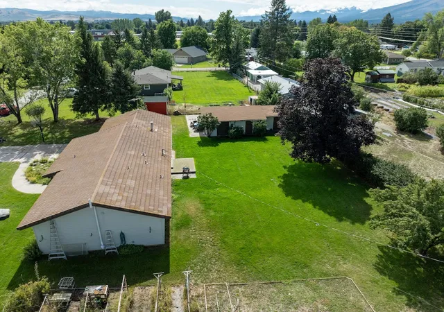 Photo 3 of Single family home for sale at 161 Conrad Ave, Hamilton, MT 59840 | MLS# 30078145 | Listing updated on 2026-09-14