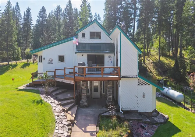 Photo 2 of Single family home for sale at 333 & 337 Kathy Lake Ln, Kalispell, MT 59901 | MLS# 30078168 | Listing updated on 2026-09-17
