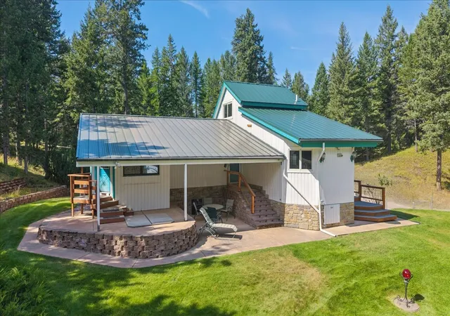Photo 3 of Single family home for sale at 333 & 337 Kathy Lake Ln, Kalispell, MT 59901 | MLS# 30078168 | Listing updated on 2026-09-17