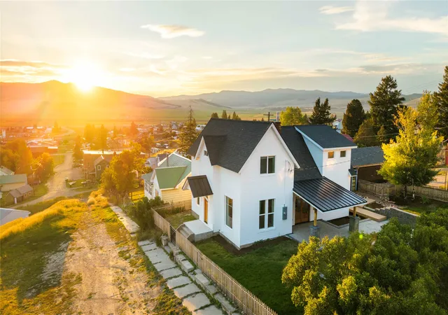 Photo 3 of Single family home for sale at 315 W Sutter St, Philipsburg, MT 59858 | MLS# 30078311 | Listing updated on 2026-09-12