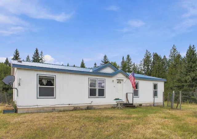 Photo 2 of Manufactured home for sale at 23 Eagle Mountain Way, Kila, MT 59920 | MLS# 30078275 | Listing updated on 2026-09-12
