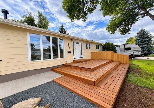 Photo 3 of Single family home for sale at 828 Sacajawea Dr, Great Falls, MT 59404 | MLS# 30078314 | Listing updated on 2026-09-17