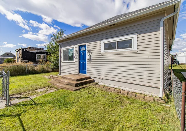 Photo 3 of Single family home for sale at 1829 Florida Ave, Butte, MT 59701 | MLS# 30078313 | Listing updated on 2026-09-23