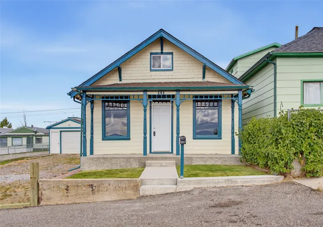 Photo 1 of Single family home for sale at 141 W Pacific St, Butte, MT 59701 | MLS# 30078232 | Listing updated on 2026-09-15