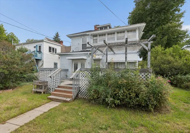 Photo 35 of Single family home for sale at 220 4th Avenue E, Kalispell, MT 59901 | MLS# 30078303 | Listing updated on 2026-09-12