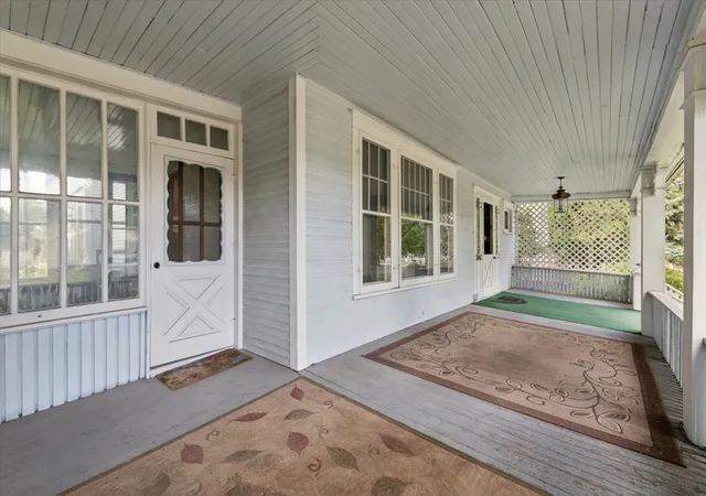 Photo 2 of Single family home for sale at 220 4th Avenue E, Kalispell, MT 59901 | MLS# 30078303 | Listing updated on 2026-09-12