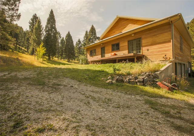 Photo 3 of Single family home for sale at 240 Tizer Lake Rd, Jefferson City, MT 59638 | MLS# 30078150 | Listing updated on 2026-09-15