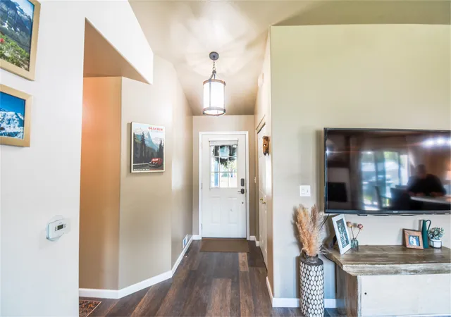 Photo 3 of Single family home for sale at 2148 Ruddy Duck Dr, Kalispell, MT 59901 | MLS# 30077777 | Listing updated on 2026-09-16