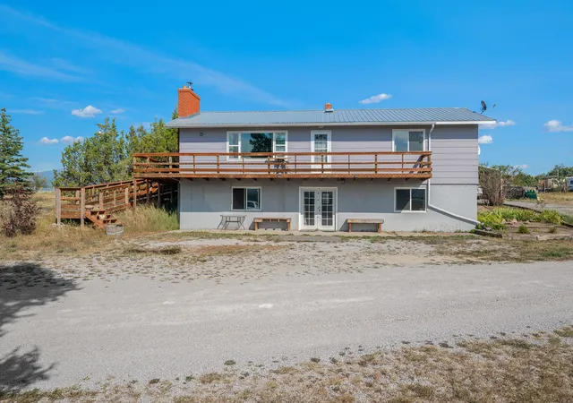 Photo 2 of Single family home for sale at 110 Us Hwy 12 E, Townsend, MT 59644 | MLS# 30077526 | Listing updated on 2026-09-23