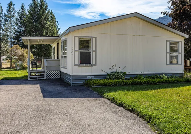 Photo 3 of Manufactured home for sale at 7628 Becca Ln, Missoula, MT 59802 | MLS# 30078284 | Listing updated on 2026-09-18