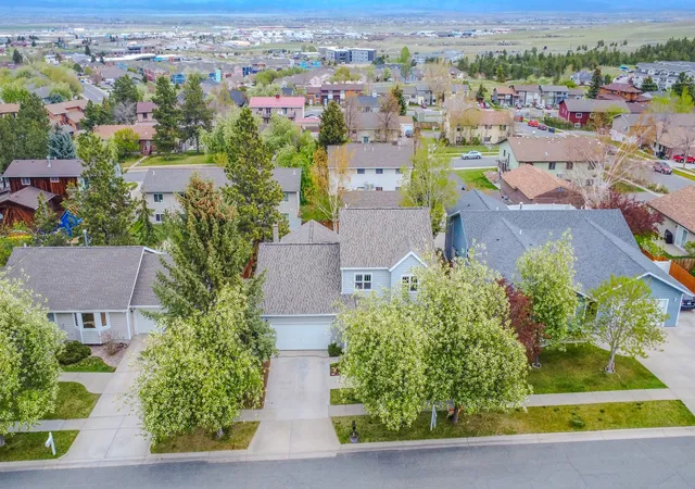 Photo 3 of Single family home for sale at 809 Tower St, Helena, MT 59601 | MLS# 30077902 | Listing updated on 2026-09-23