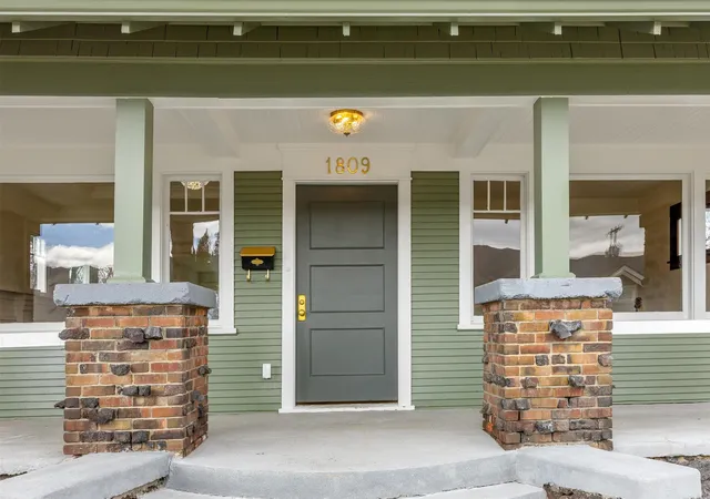 Photo 3 of Single family home for sale at 1809 Phillips Ave, Butte, MT 59701 | MLS# 30078364 | Listing updated on 2026-09-14