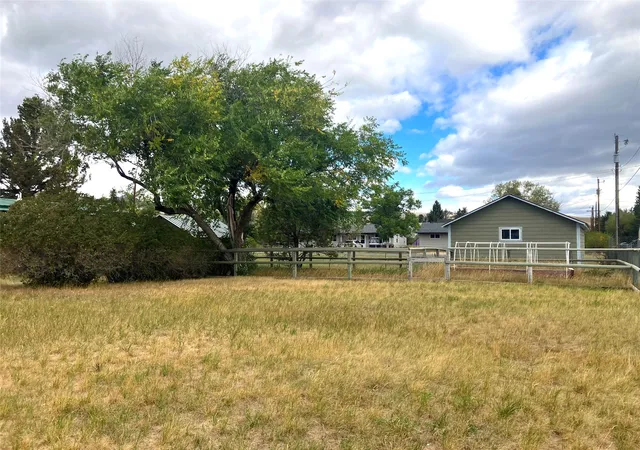 Photo 21 of Manufactured home for sale at 204 S Jackson St, Boulder, MT 59632 | MLS# 30078379 | Listing updated on 2026-09-24