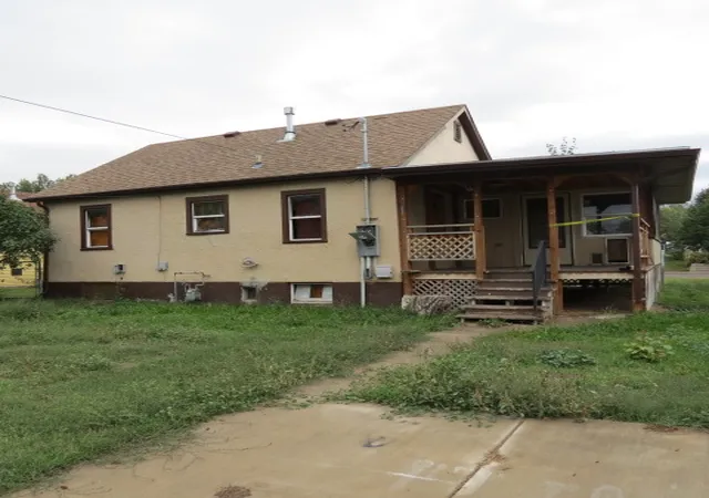 Photo 3 of Single family home for sale at 1409 8th Avenue S, Great Falls, MT 59405 | MLS# 30078367 | Listing updated on 2026-09-16