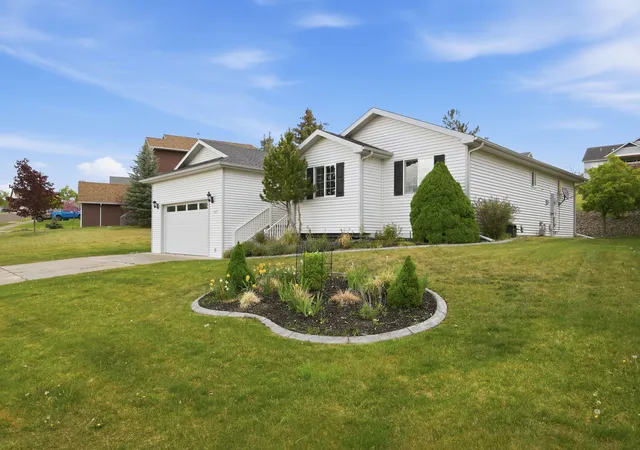 Photo 1 of Single family home for sale at 6872 Joy Dr, Missoula, MT 59803 | MLS# 30078397 | Listing updated on 2026-10-04