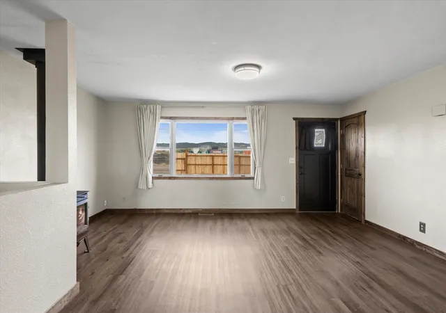 Photo 3 of Single family home for sale at 407 Valley View Rd, Helena, MT 59602 | MLS# 30077293 | Listing updated on 2026-09-24