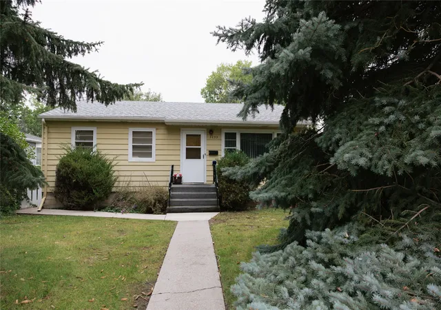 Photo 2 of Single family home for sale at 3433 8th Avenue N, Great Falls, MT 59401 | MLS# 30078365 | Listing updated on 2026-09-17
