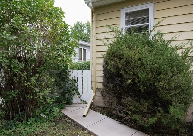 Photo 3 of Single family home for sale at 3433 8th Avenue N, Great Falls, MT 59401 | MLS# 30078365 | Listing updated on 2026-09-17