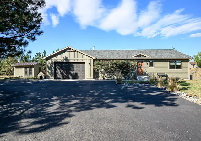 Photo 1 of Single family home for sale at 712 Summit Ridge Rd, Billings, MT 59101 | MLS# 30077870 | Listing updated on 2026-09-19