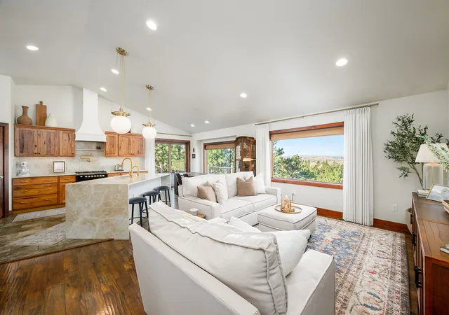 Photo 3 of Single family home for sale at 712 Summit Ridge Rd, Billings, MT 59101 | MLS# 30077870 | Listing updated on 2026-09-19