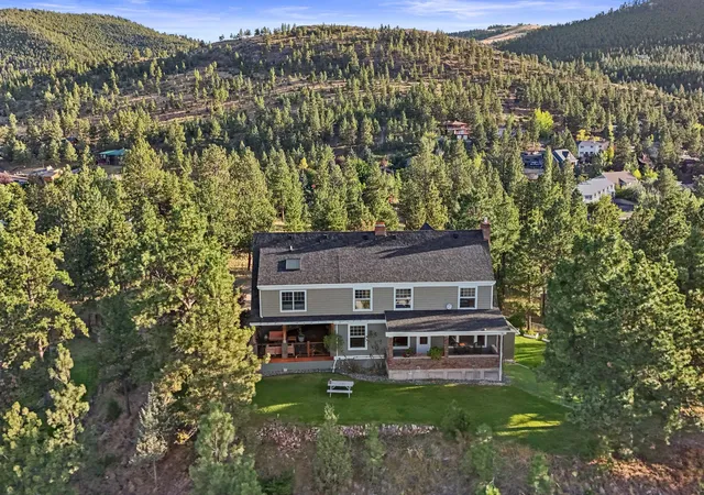 Photo 2 of Single family home for sale at 601 S Montana Ave, Helena, MT 59601 | MLS# 30078214 | Listing updated on 2026-09-17