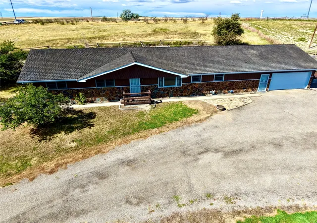 Photo 3 of Single family home for sale at 1323 13th Street S, Shelby, MT 59474 | MLS# 30078453 | Listing updated on 2026-09-18