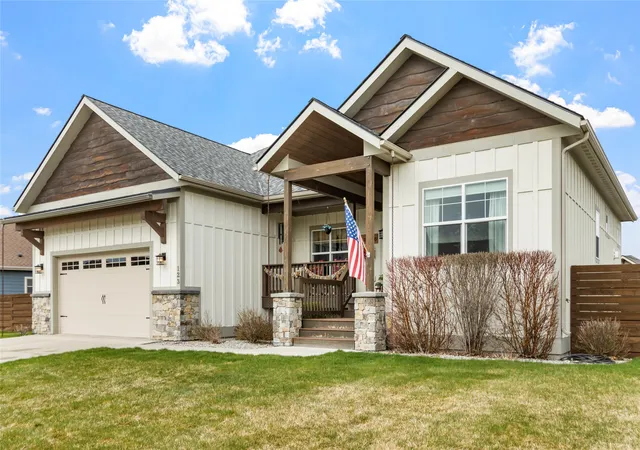 Photo 3 of Single family home for sale at 123 E Swift Crk Way, Kalispell, MT 59901 | MLS# 30078463 | Listing updated on 2026-09-18