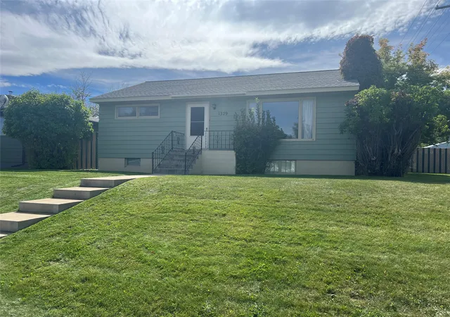 Photo 1 of Single family home for sale at 1329 Leslie Ave, Helena, MT 59601 | MLS# 30078403 | Listing updated on 2026-09-22