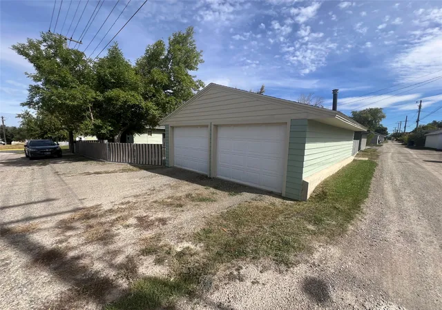 Photo 3 of Single family home for sale at 1329 Leslie Ave, Helena, MT 59601 | MLS# 30078403 | Listing updated on 2026-09-22